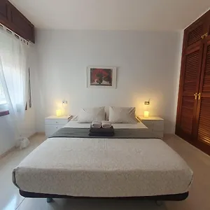 https://el-medano-junto-a-la-playa.in-canary-islands.com